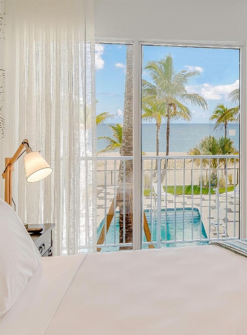Plunge Beach Hotel image 10