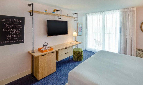 Plunge Beach Hotel image 13