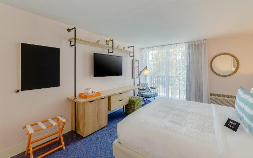 Plunge Beach Hotel image 15