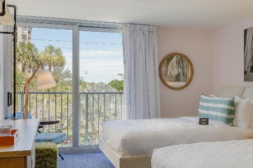 Plunge Beach Hotel image 20