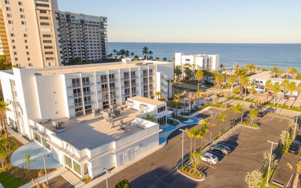 Plunge Beach Hotel Image 28