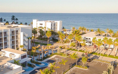 Plunge Beach Hotel image 29