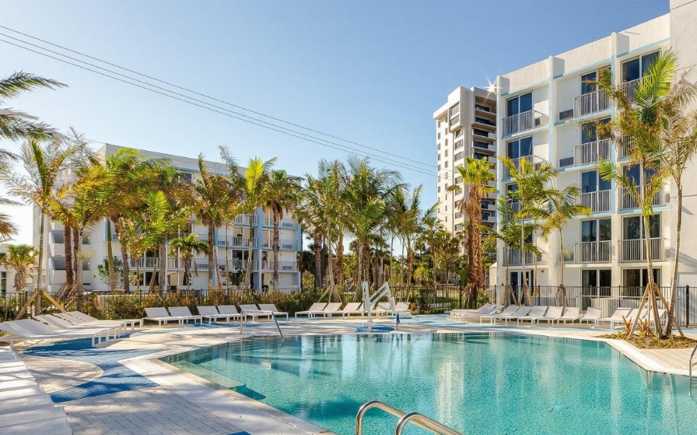 Plunge Beach Hotel Image 49